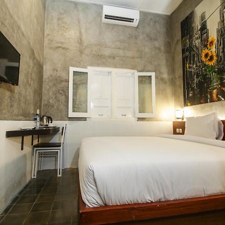 Watu Agung Guest House Magelang Exteriör bild