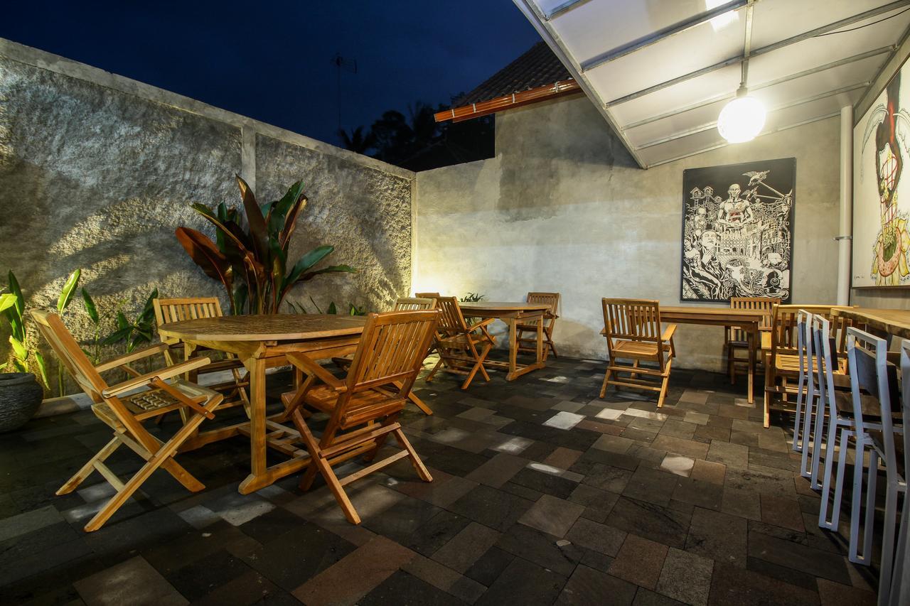 Watu Agung Guest House Magelang Exteriör bild