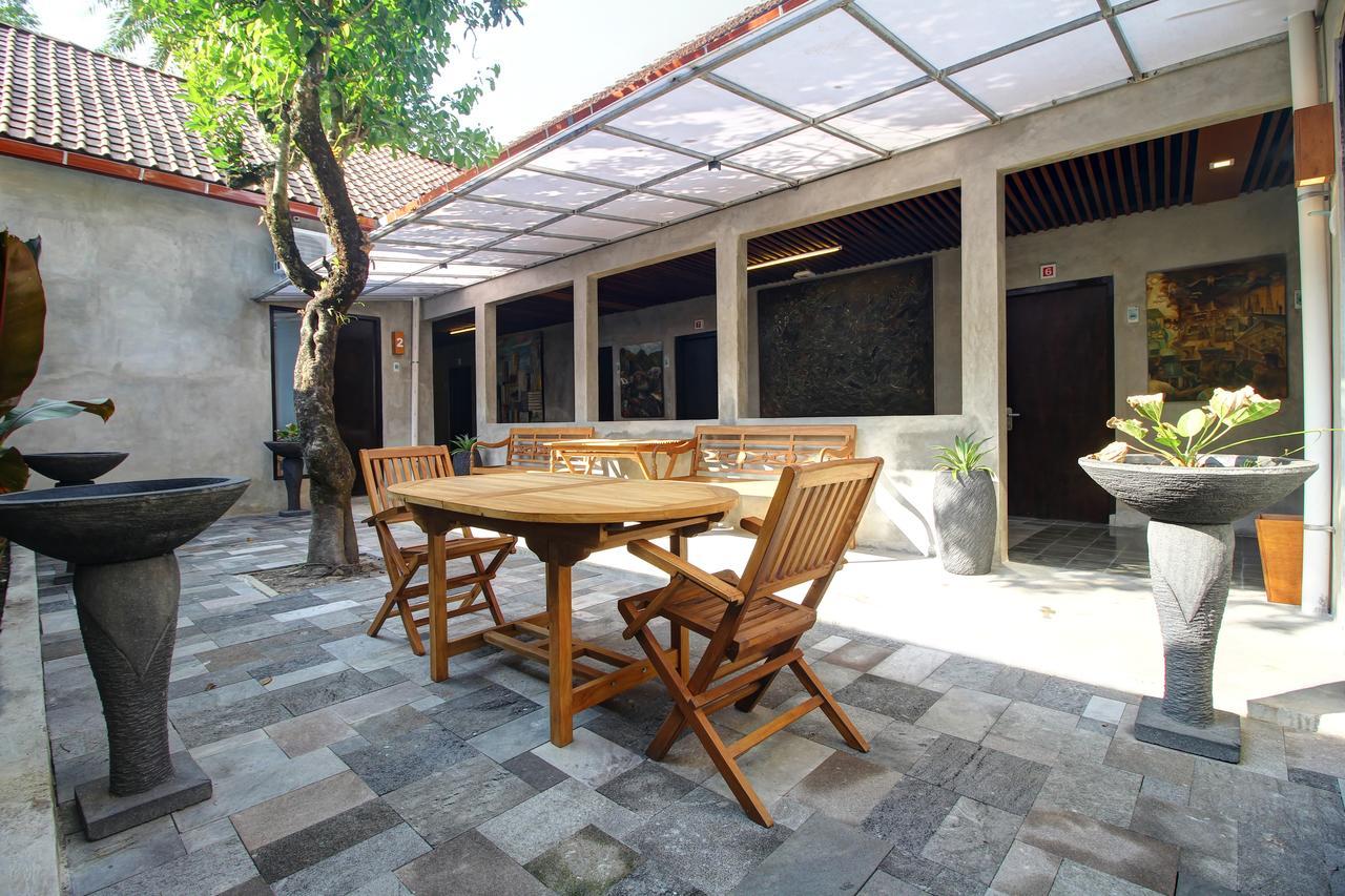Watu Agung Guest House Magelang Exteriör bild