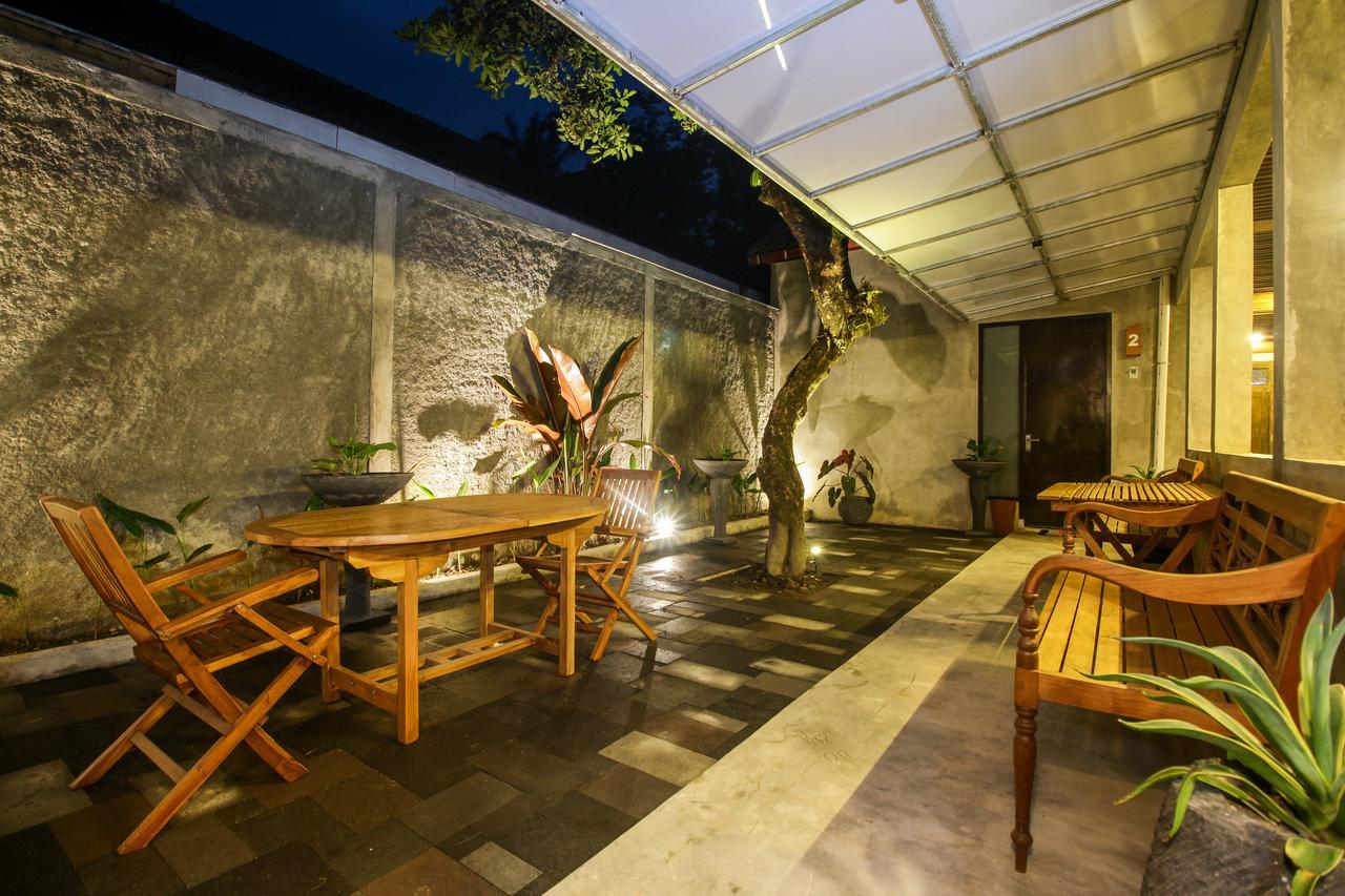 Watu Agung Guest House Magelang Exteriör bild