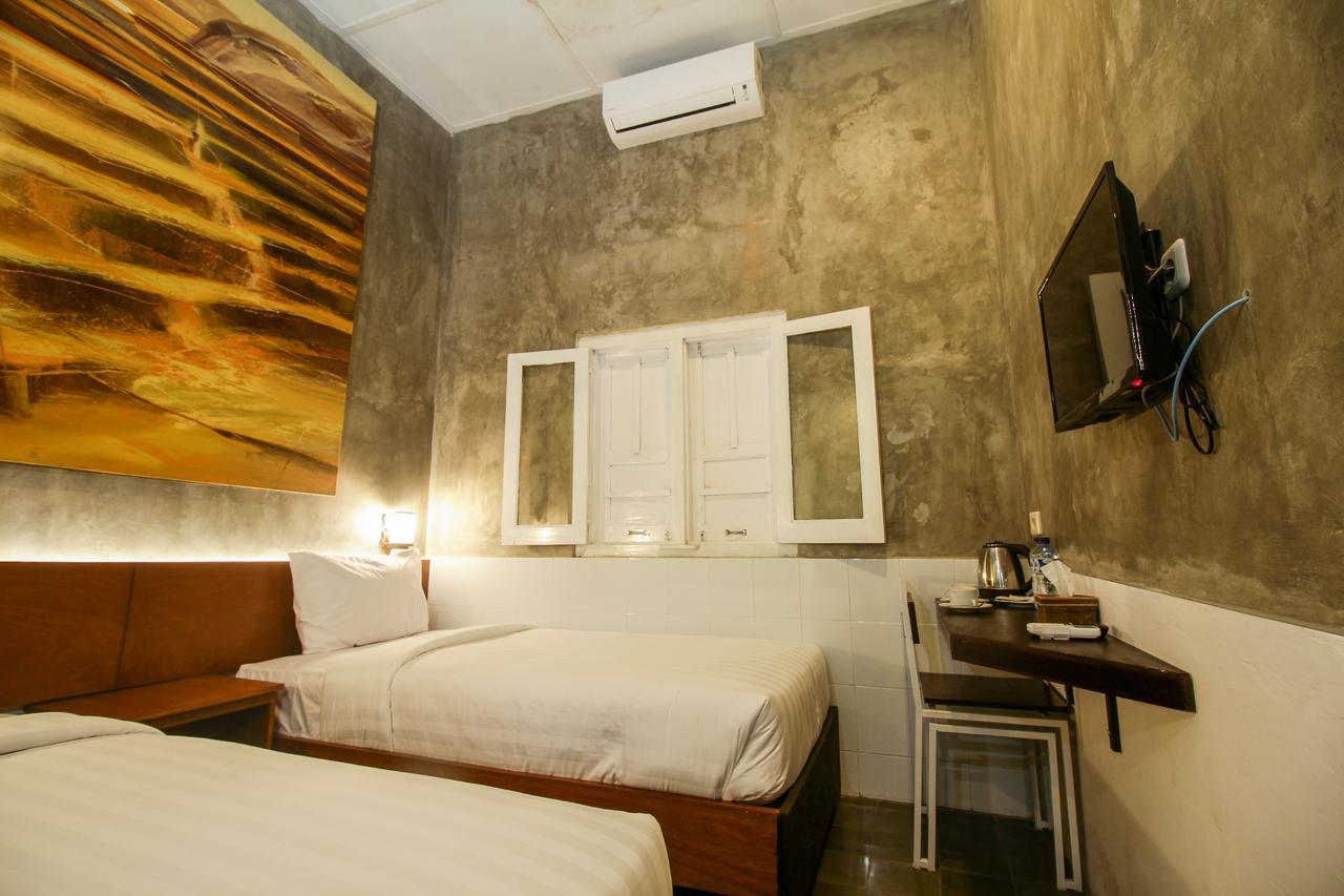 Watu Agung Guest House Magelang Exteriör bild